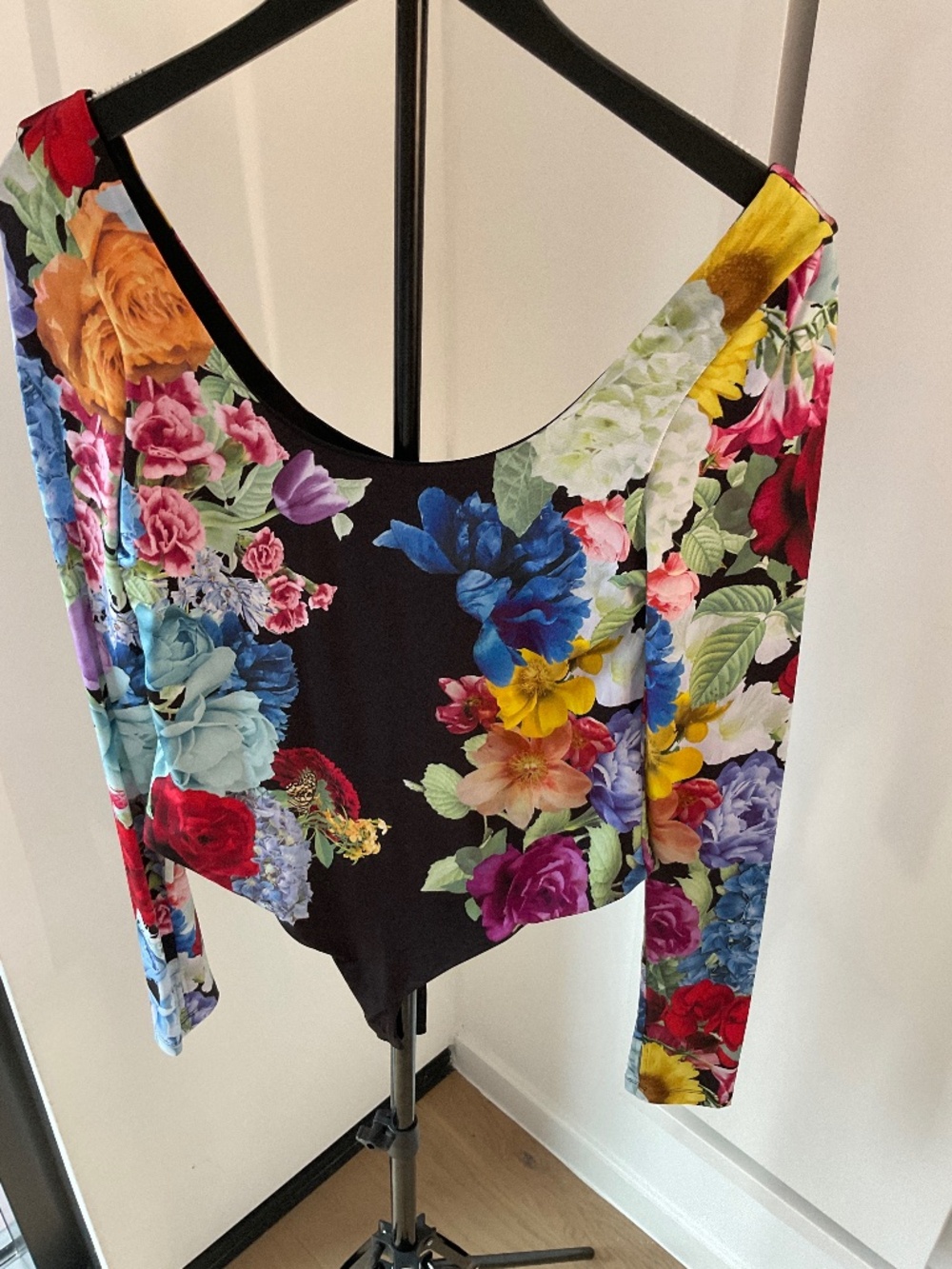 Alice + Olivia Black with Floral design Bodysuit Size Large